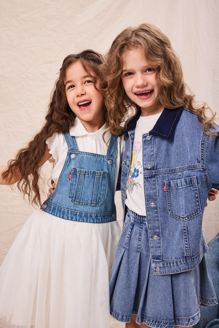 barnd lookbook
