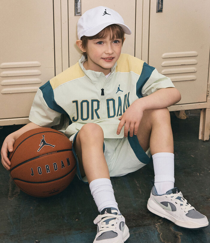 barnd lookbook